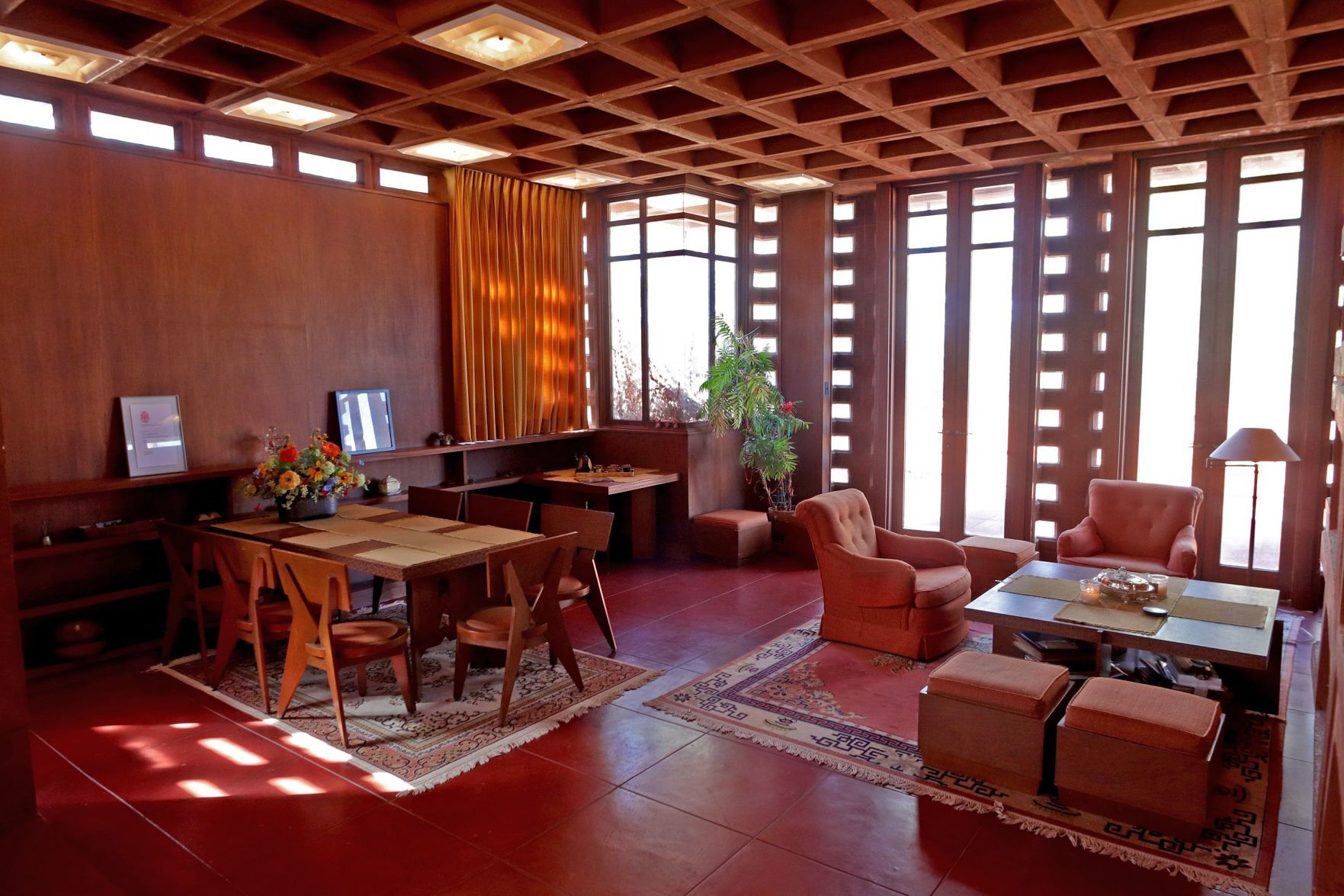 Frank Lloyd Wright home in Town & Country